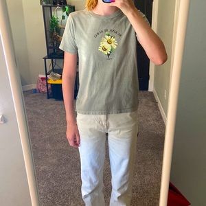 Cute flower green shirt!